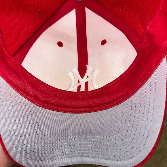 Red NY Logo Baseball Cap - Classic Team Style - Picture 8 of 10